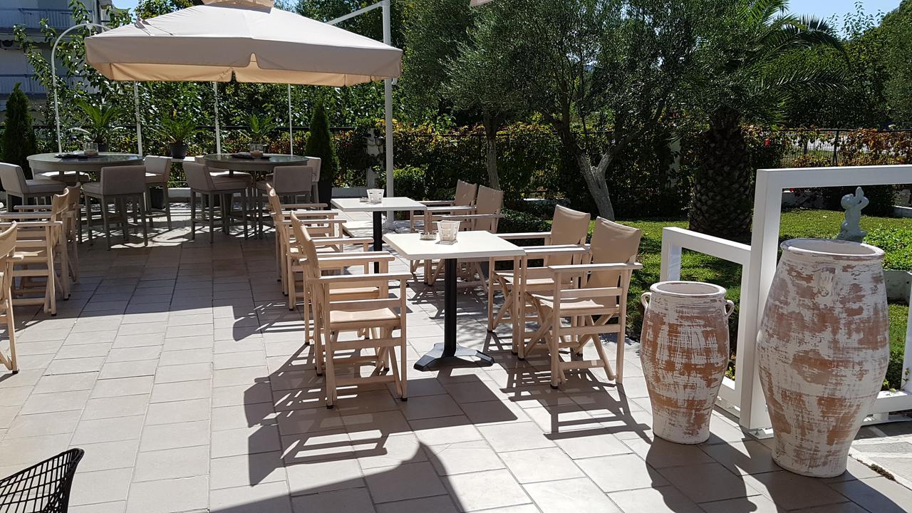 Athina Resort Aszproválta Kültér fotó