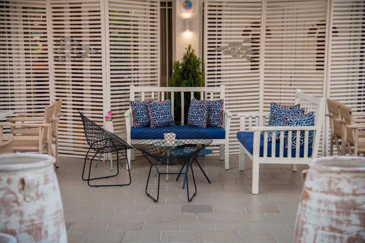 Athina Resort Aszproválta Kültér fotó